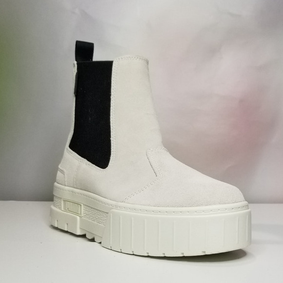 Puma  Women's Chelsea Suede Boots Sizes 7.5  Marshmallow NWT - Picture 6 of 9